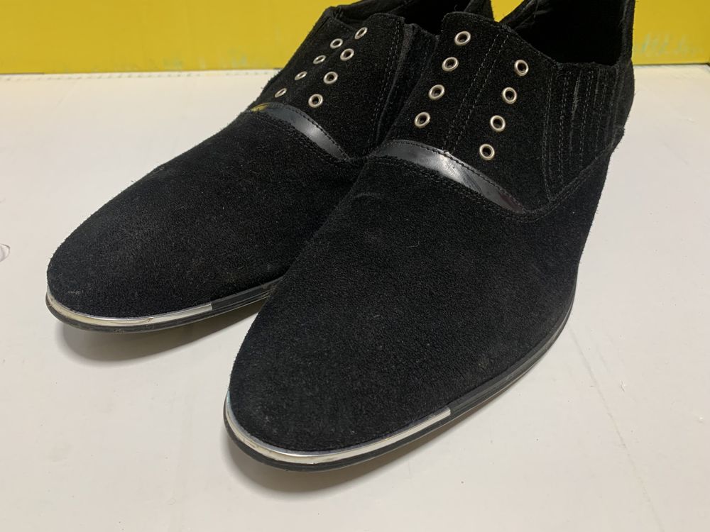 Продам мужские замшевые туфли класические без шнурков замша