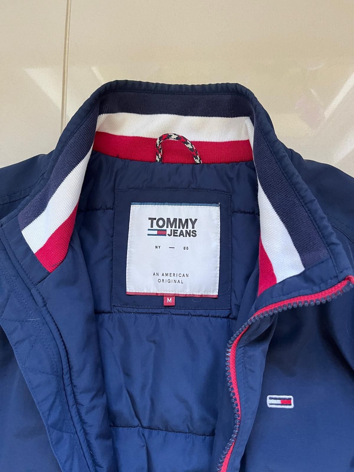 Kurtka przejściowa Tommy Hilfiger rozmiar M