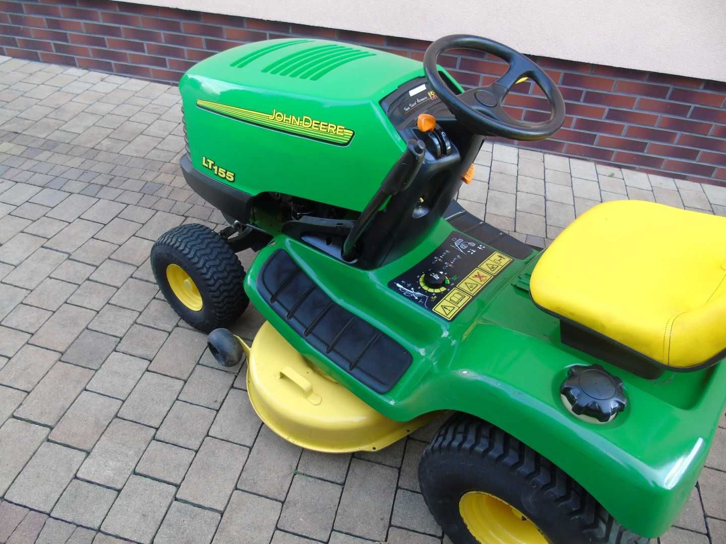 Traktorek kosiarka JOHN DEERE LT155  15KM kohler smarowany ciśnieniowo