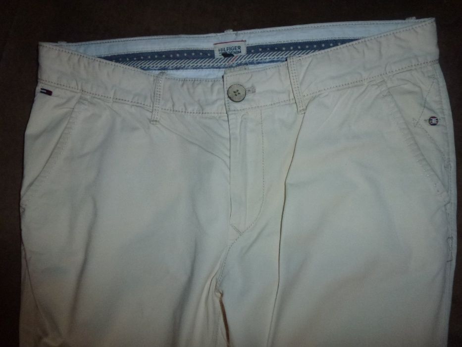 TOMMY HILFIGER spodnie letnie oryginalne jasne W31 L32 j.nowe
