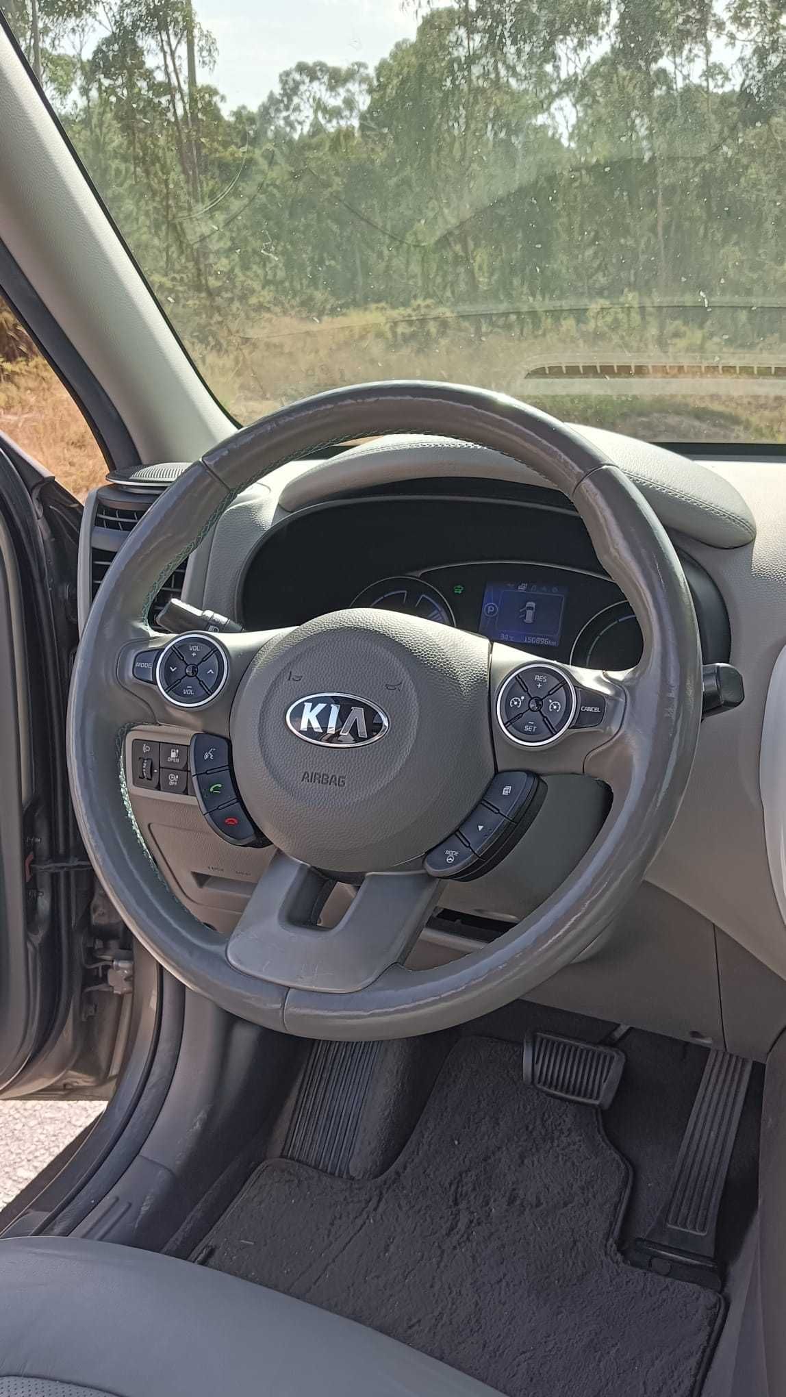 Kia e-Soul 30kWh - Full Extras