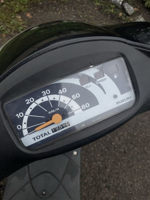SUZUKI LETS 3 2 4 бабочка сузукі скутер мопед ( не honda не yamaha )