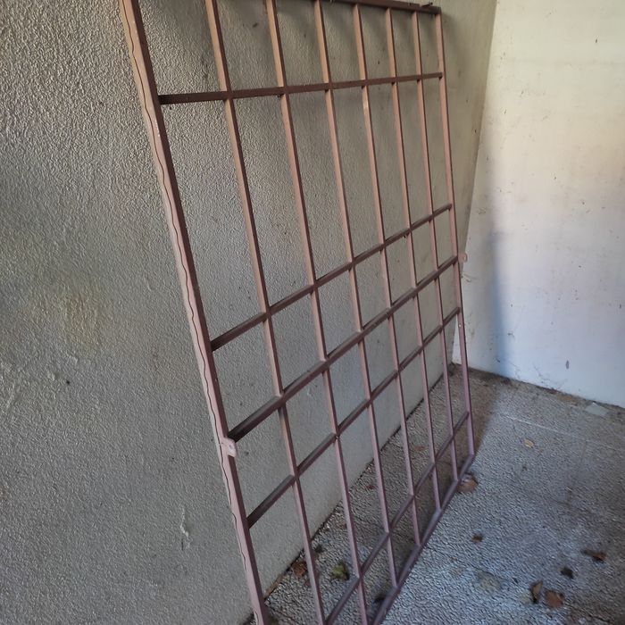 Grades em ferro (diversos usos)