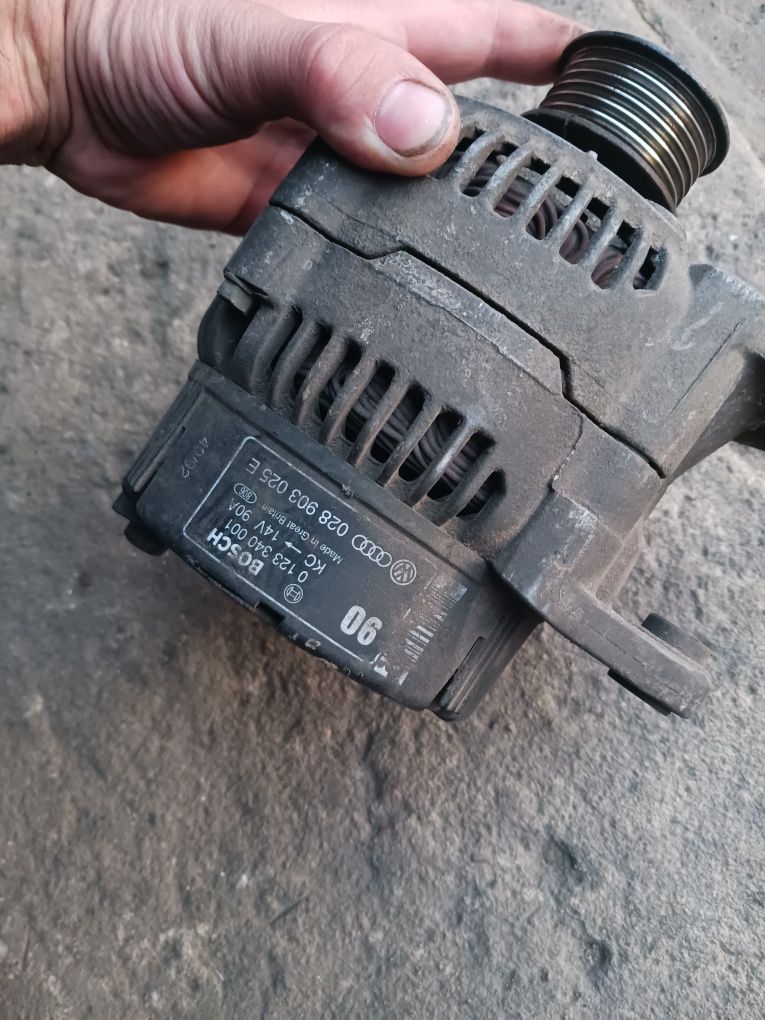 Alternator Audi 80 b4