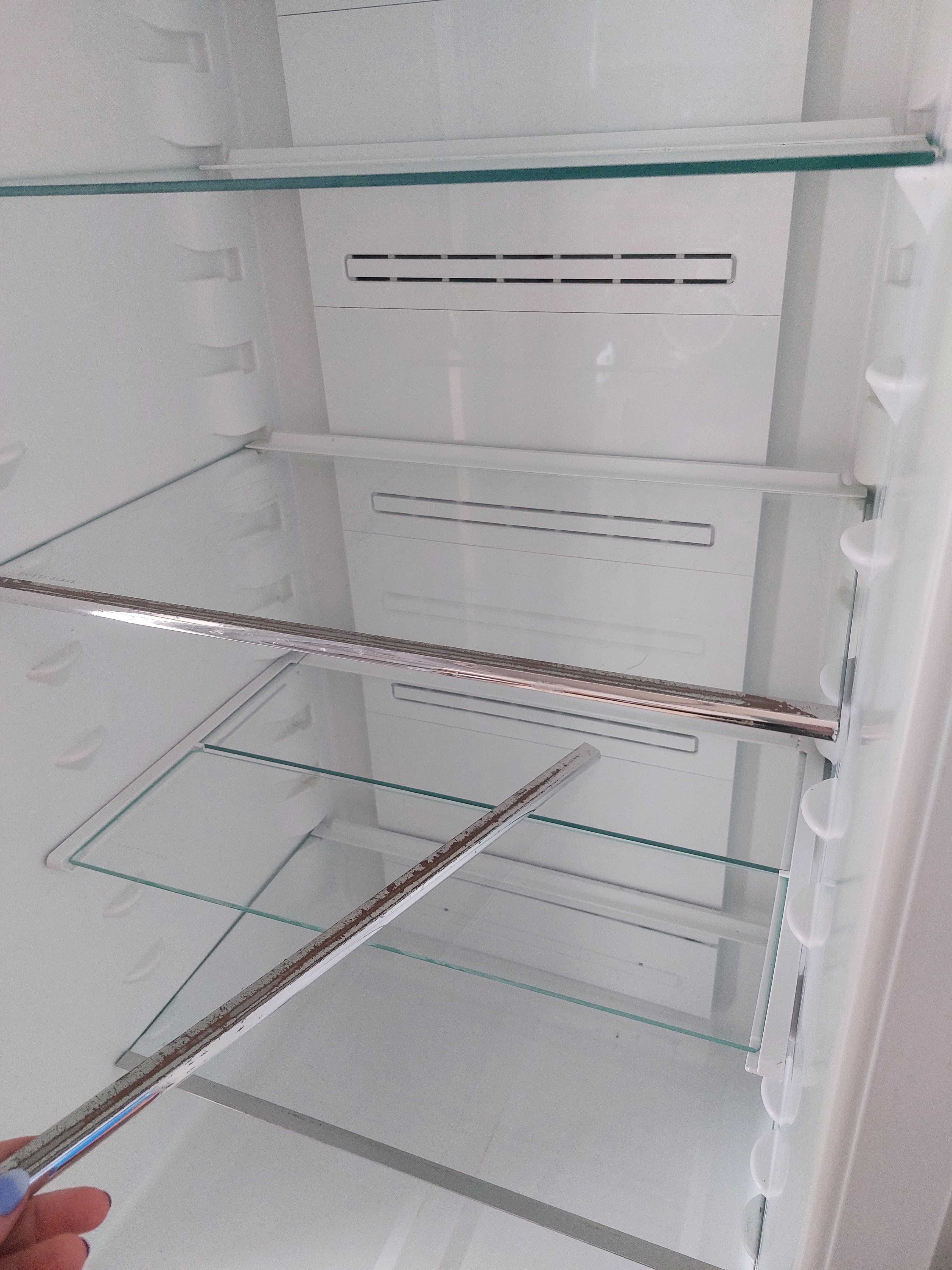 lodówka, chłodziarka AEG no frost, do zabudowy