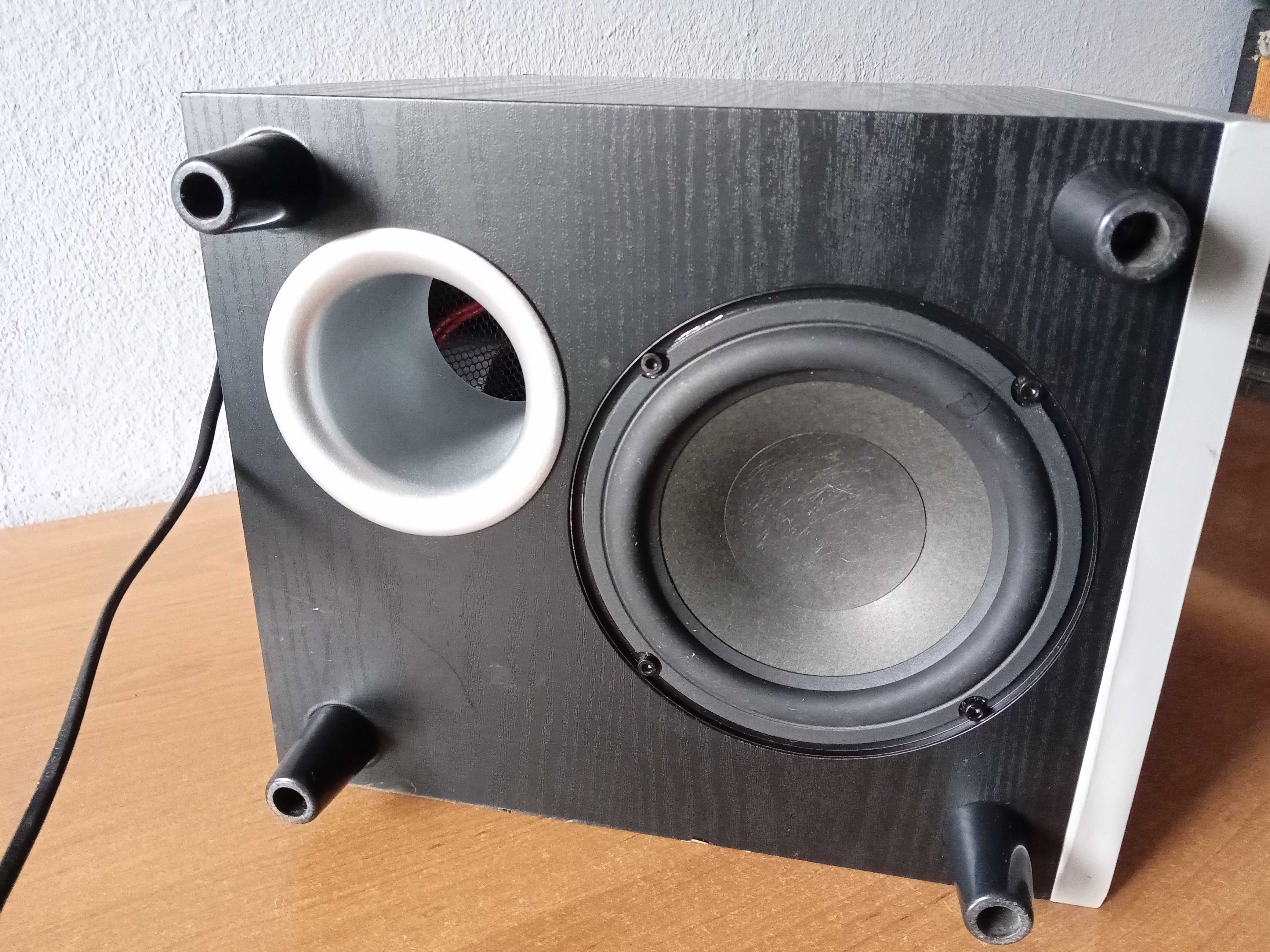 Subwoofer aktywny Bench KH02 z satelitami kino domowe