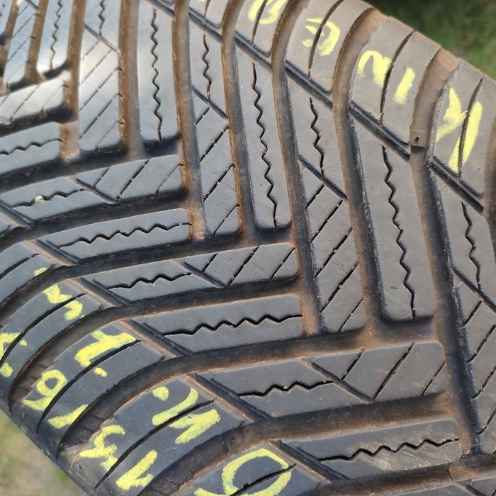 2x Hankook Kinergy 4S 2 X 215/65R17 103V 2 sztuki całoroczne