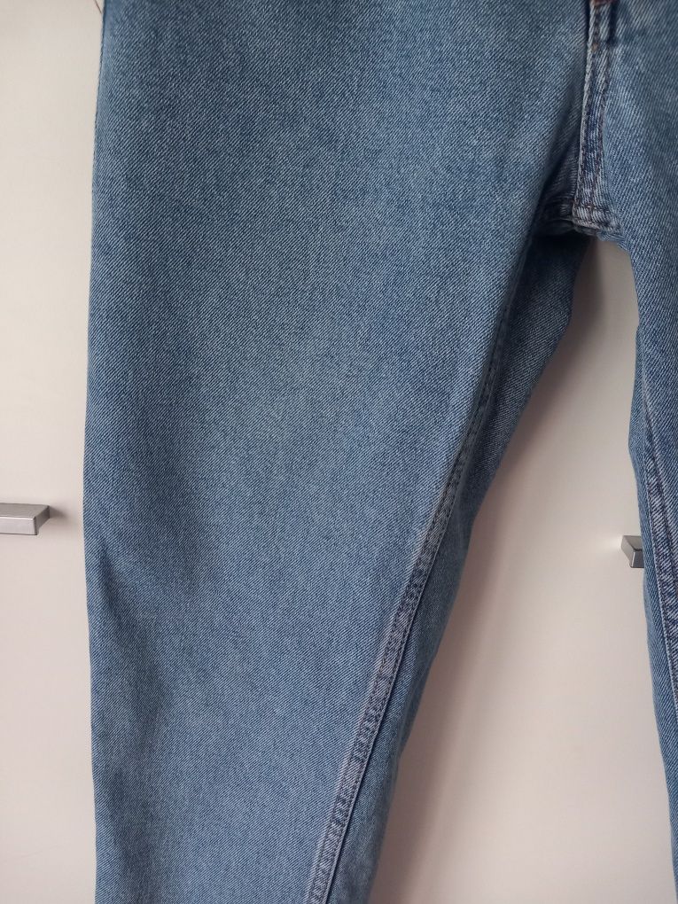 Spodnie mom Pull &Bear