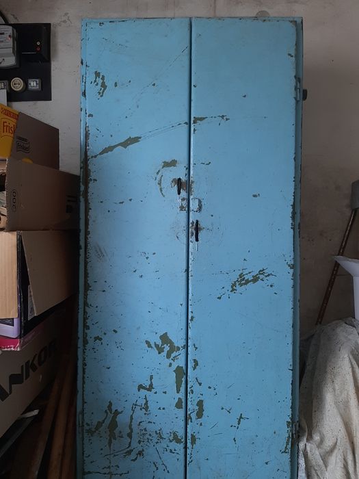 Продам Красивый Шкаф металлический