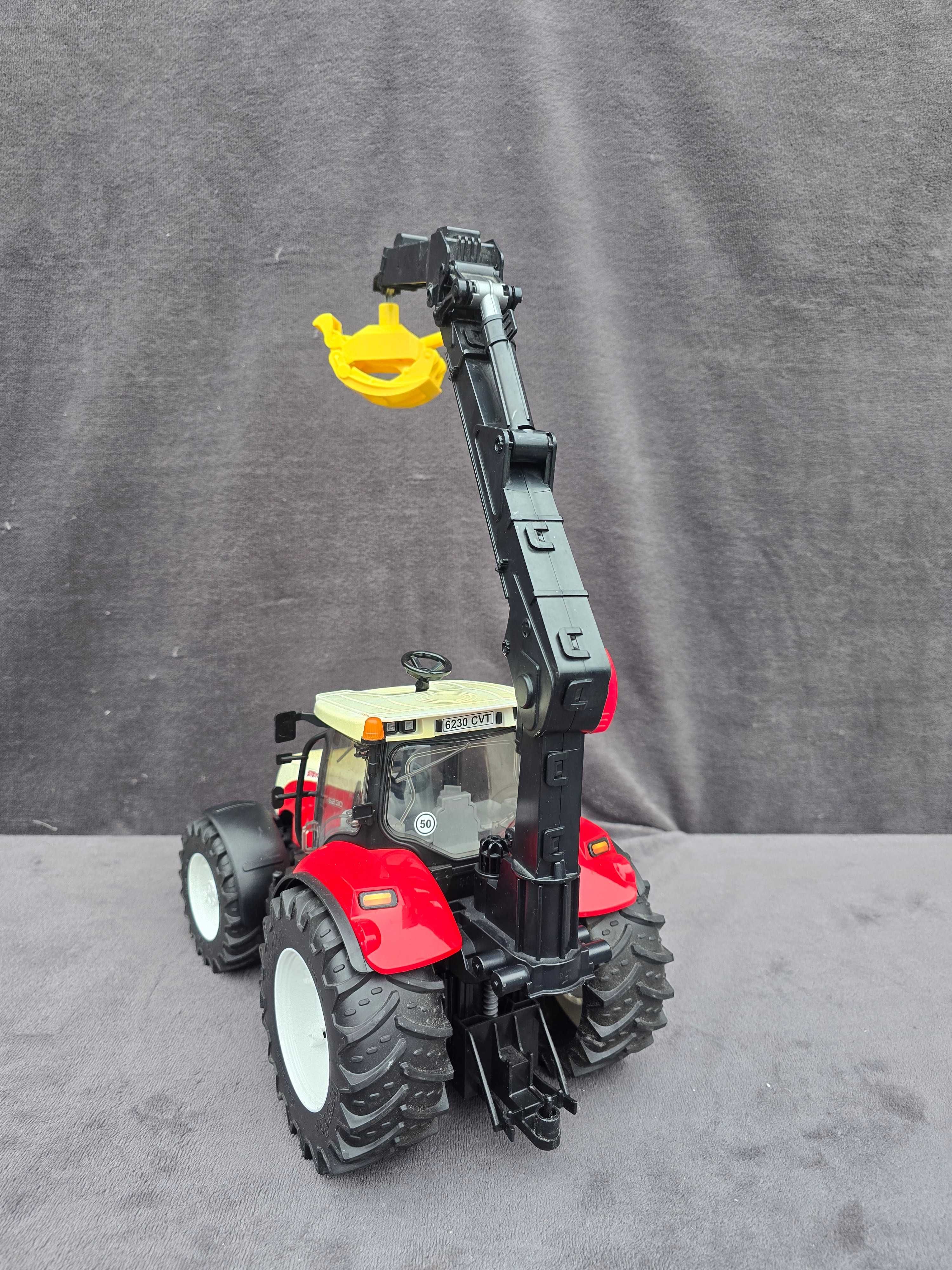 Bruder 03181 traktor Steyr 6320 Leśny