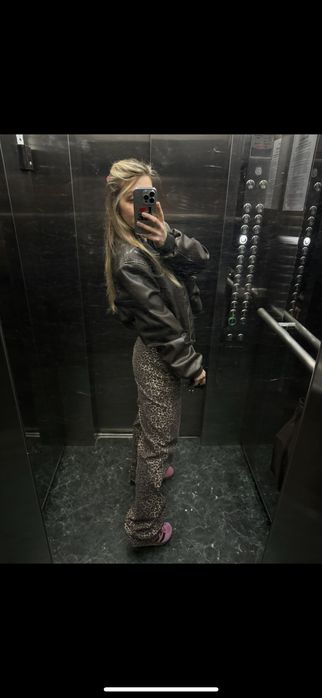 Джинсы Zara 34 размер ,как новые