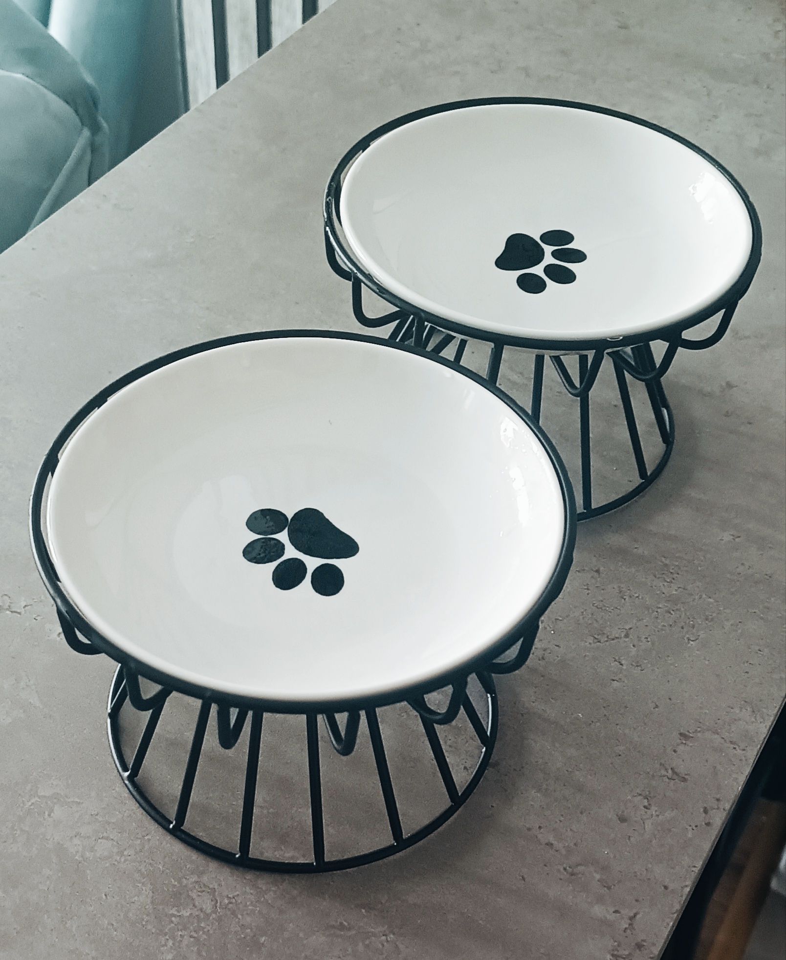 Ceramiczna metalowa miska dla psa kota na podwyższeniu 2 sztuki