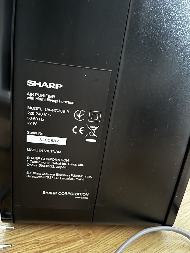 Oczyszczacz powietrza Sharp UA-HG30E-B