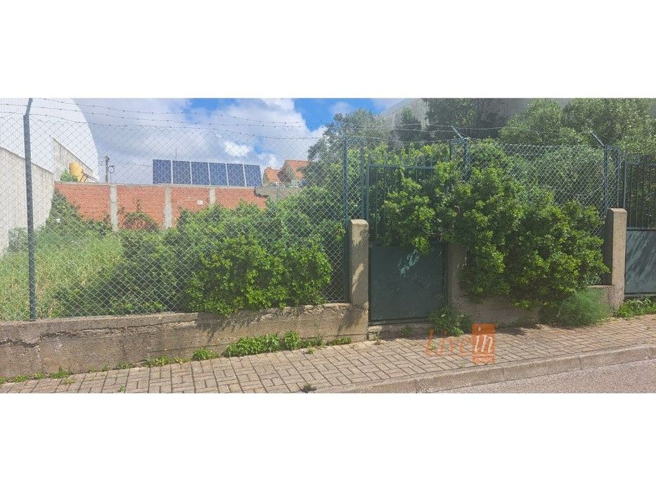 Terreno Urbano em Trajouce