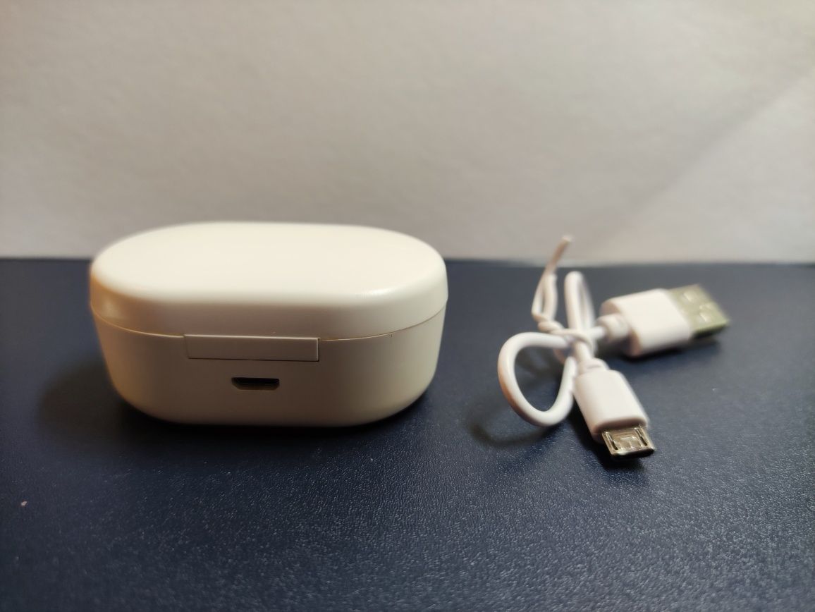 Słuchawki bluetooth, bezprzewodowe, z wyświetlaczem. NOWE.