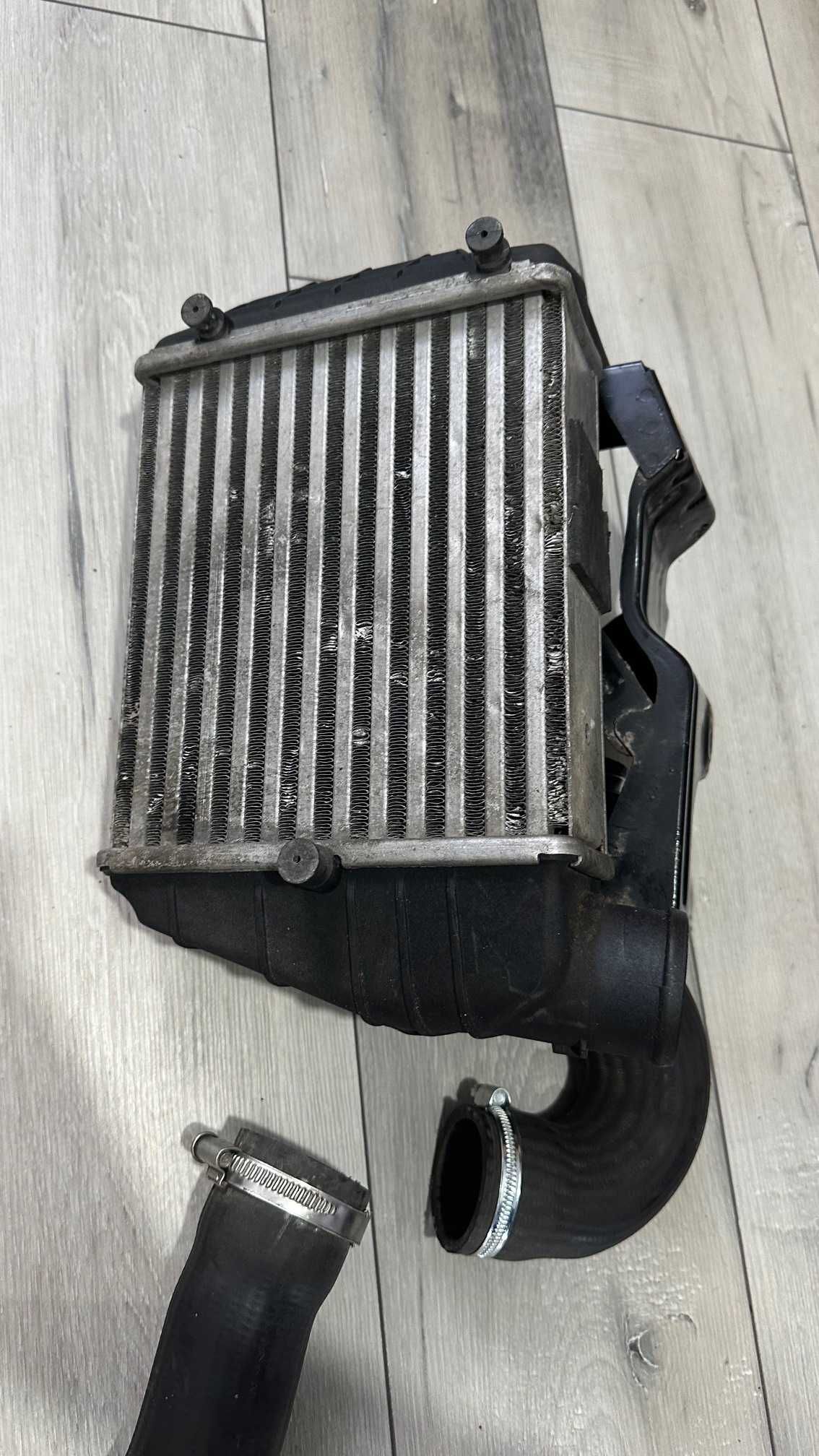 AUDI A4 B6 B7 INTERCOOLER BEX Prawy Chłodnica 1.8T 8E0145.804