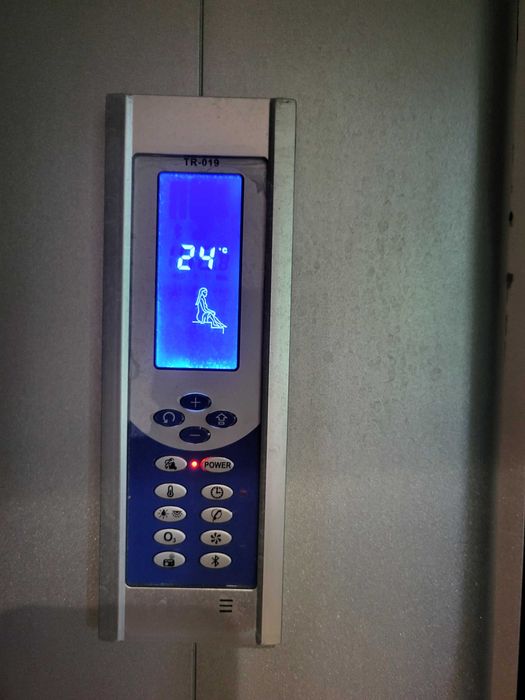 Kabina prysznicowa z sauną 90