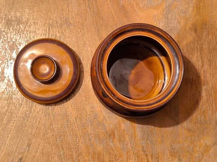 Brązowa cukiernica cukierniczka Porcelit Pruszków PRL