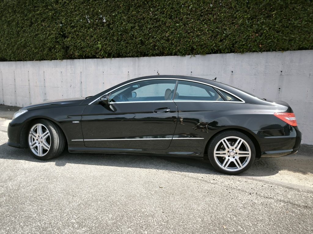 Mercedes-Benz E 250 CDi Avantgarde BlueEfficiency Auto