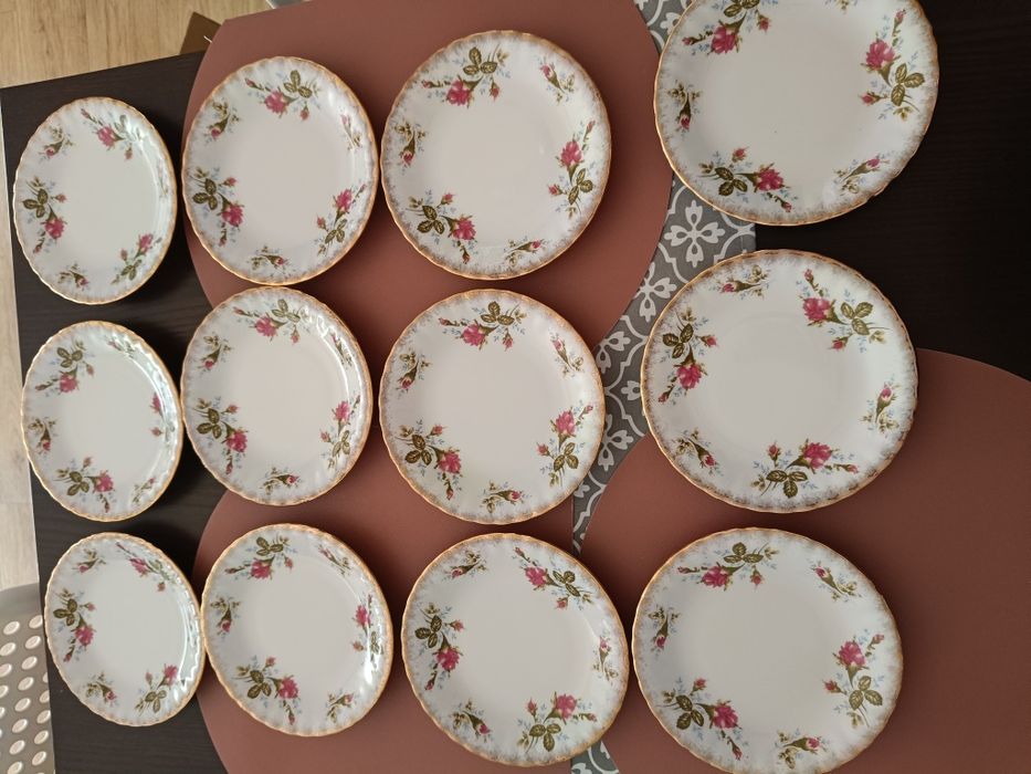 Zestaw talerzy deserowych