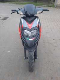 Aprilia sr 50 motard