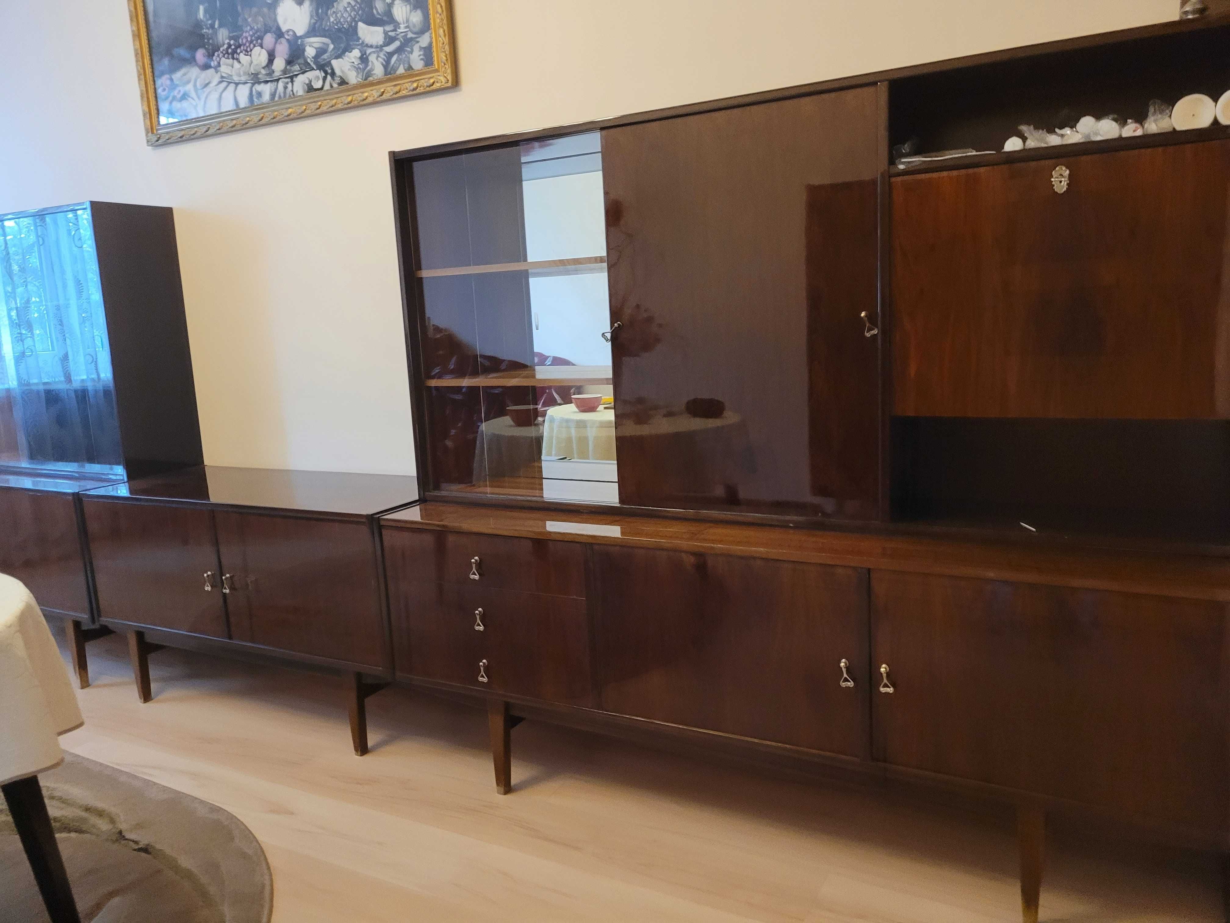 Komplet mebli PRL wysoki połysk