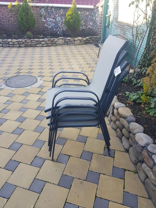 Продам Стільці садові