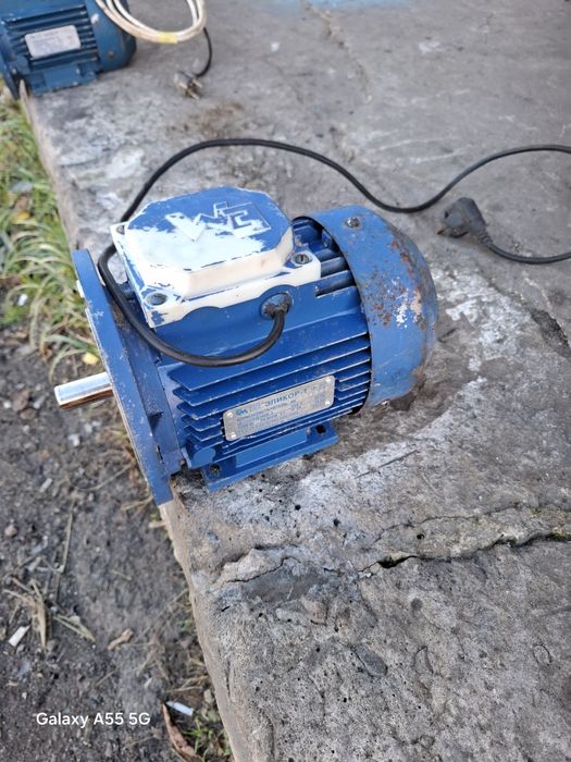 Електродвигун АІР 1.7 кВт 3000 об/хв 220v.