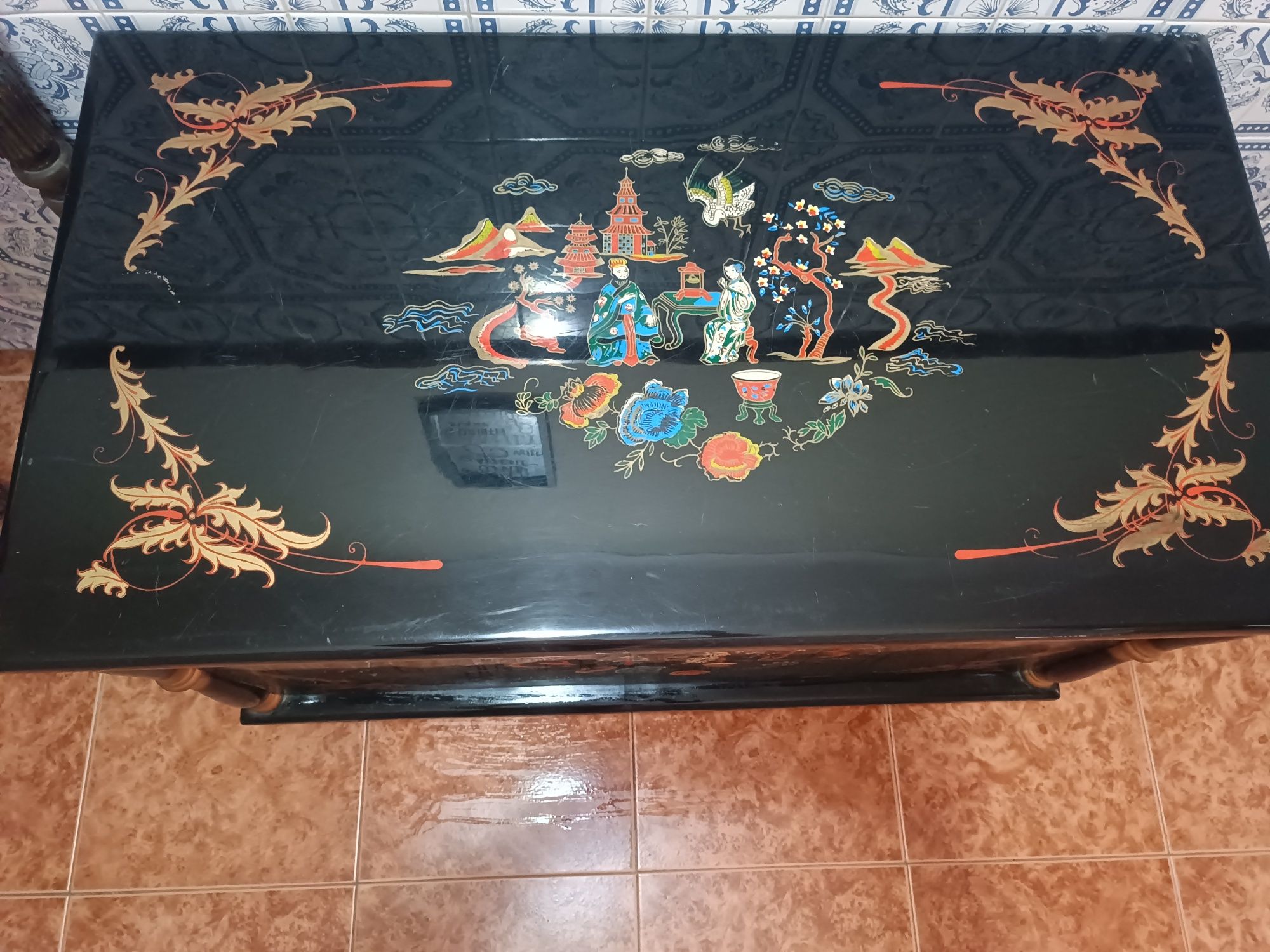 Mala antiga preta