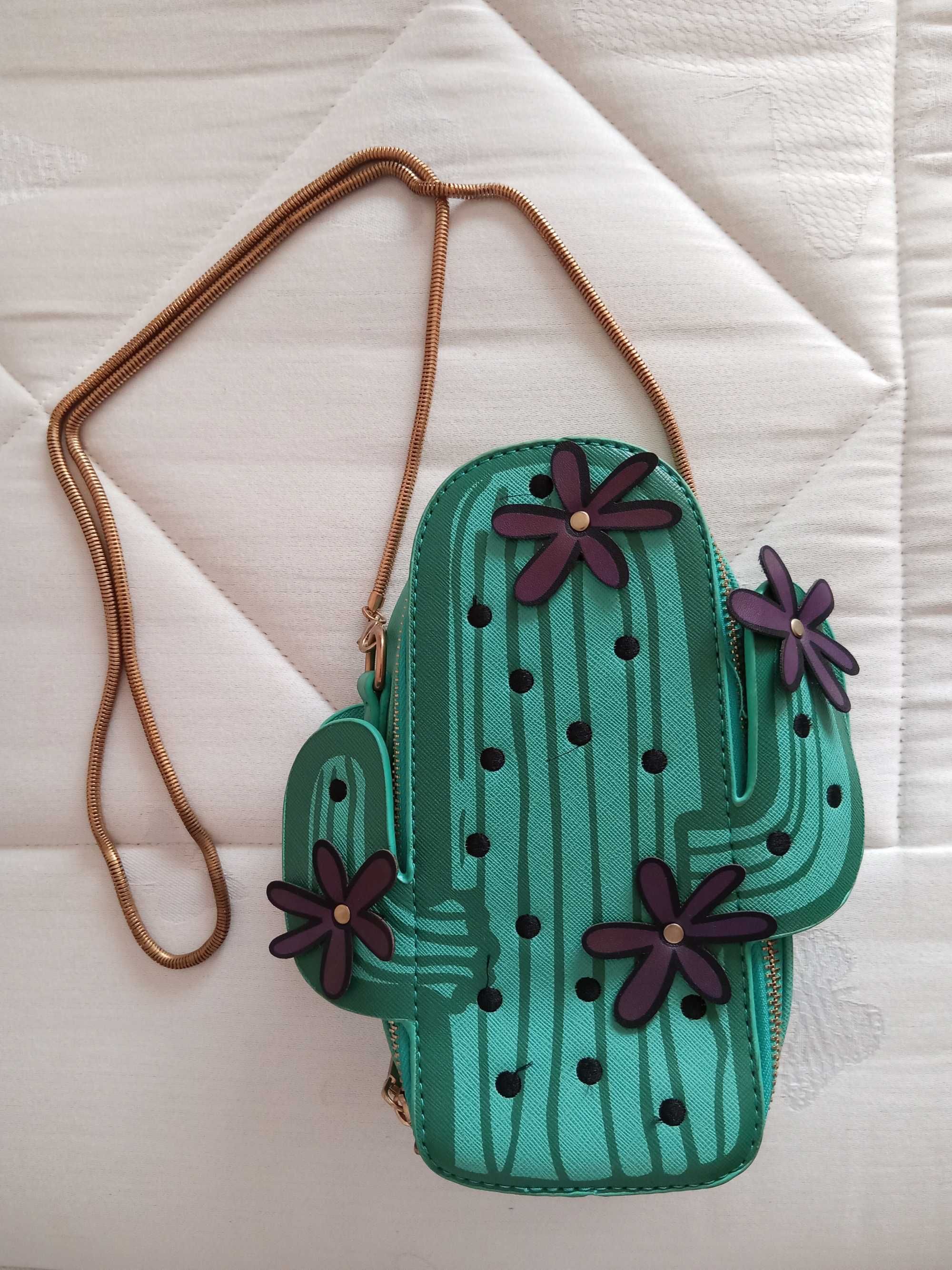 Mala formato de Cacto 22x10cm