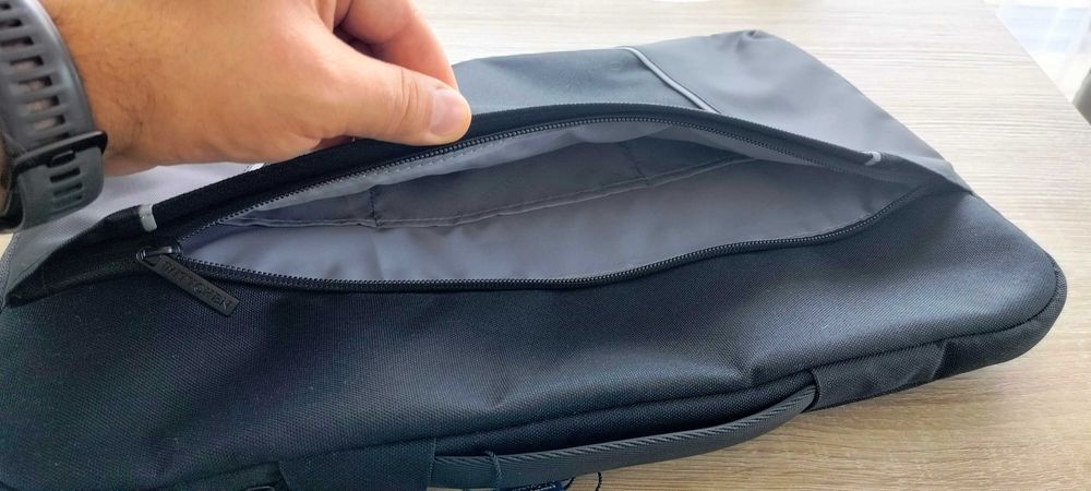 Pokrowiec na laptopa 15'' WITTCHEN czarny