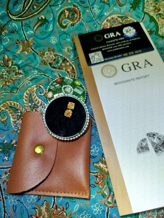 Срібні сережки з позолотою, камені цирконії в інших муассаніт позолота