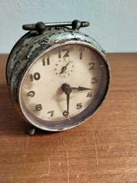 Relógio despertador antigo , Tam Tam Drummer, Germany