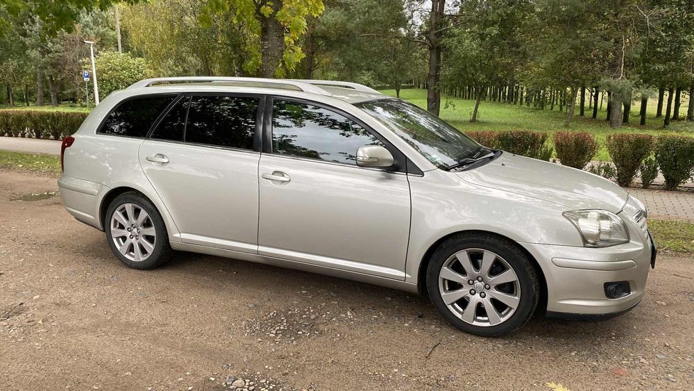 Toyota Avensis 2008 2.0 Benzyna