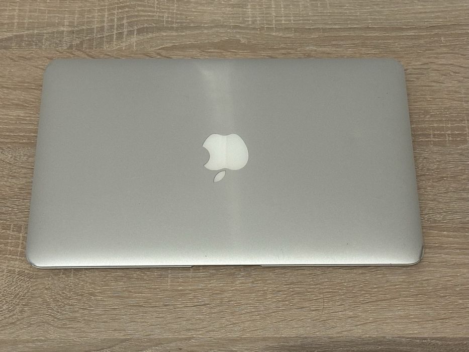 Tani Laptop Macbook Air 11" !! Najnowszy MacOS Sequoia!! SSD!! DOWÓZ!!