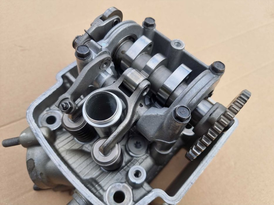 Kompletna głowica Honda CRF 450 r. 02-08 oem stan BDB