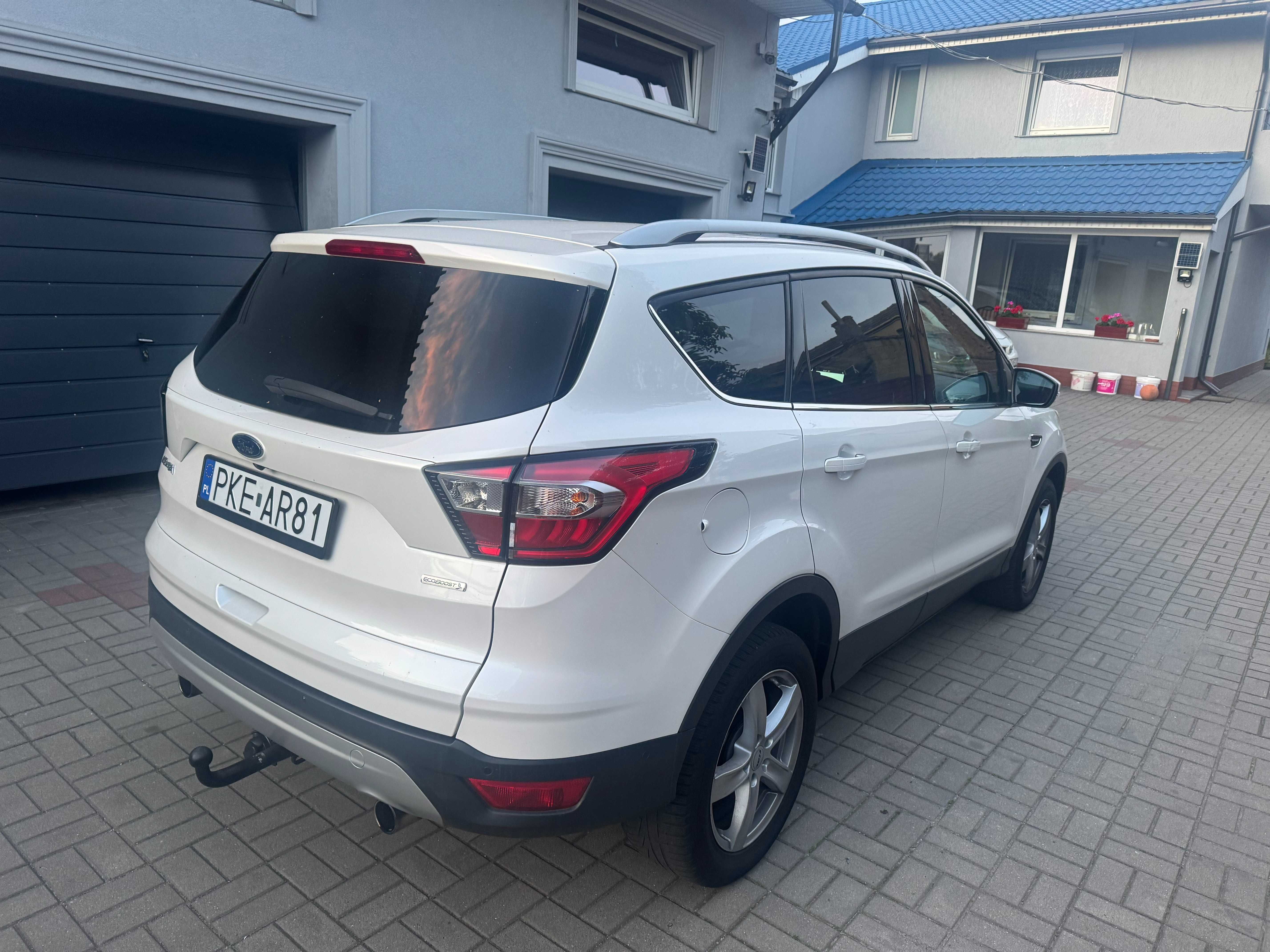 Ford Kuga 1.5 150 KM sprowadzony 2017 zarejestrowany kamera navi ledy