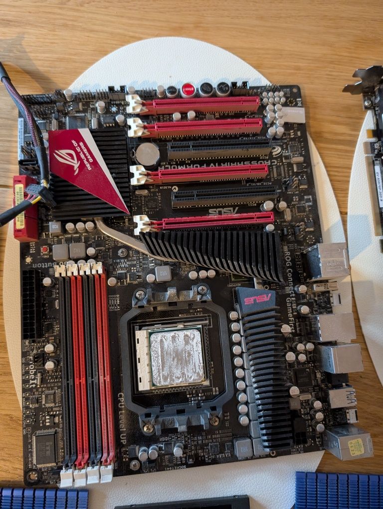 Crosshair/chieftec/ ram/proc/ATI 5870