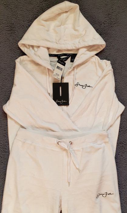 Nowy damski welurowy dres SEAN JOHN rozm.L