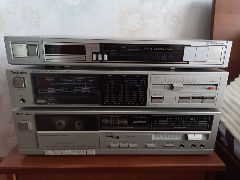 Стійка Technics та pioneer комплект