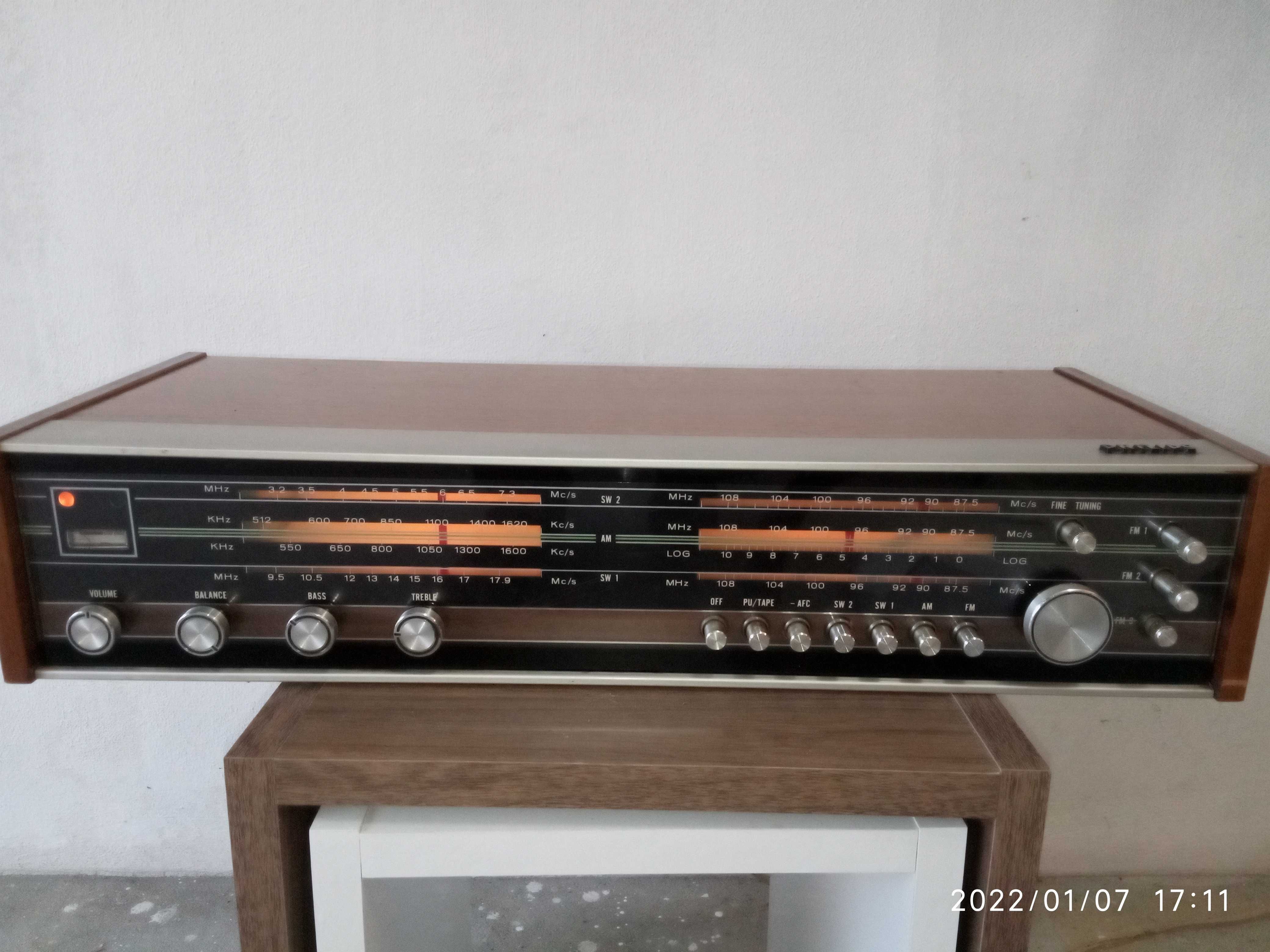 Radio amplificador Philips antigo