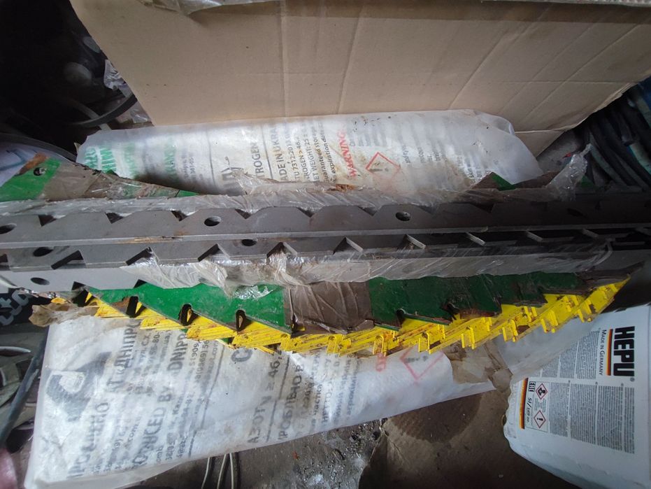 Ножи жатки кукурузного комбайна ягуар