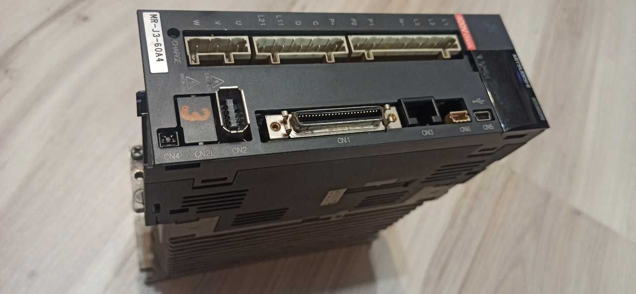 MR-J3-60A4 MITSUBISHI serwowzmacniacz 600W