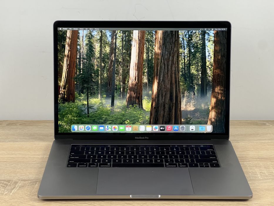 Apple MacBook Pro 15” 2018 16GB 512GB M.2 Radeon 4GB MacOS SPACE GRAY