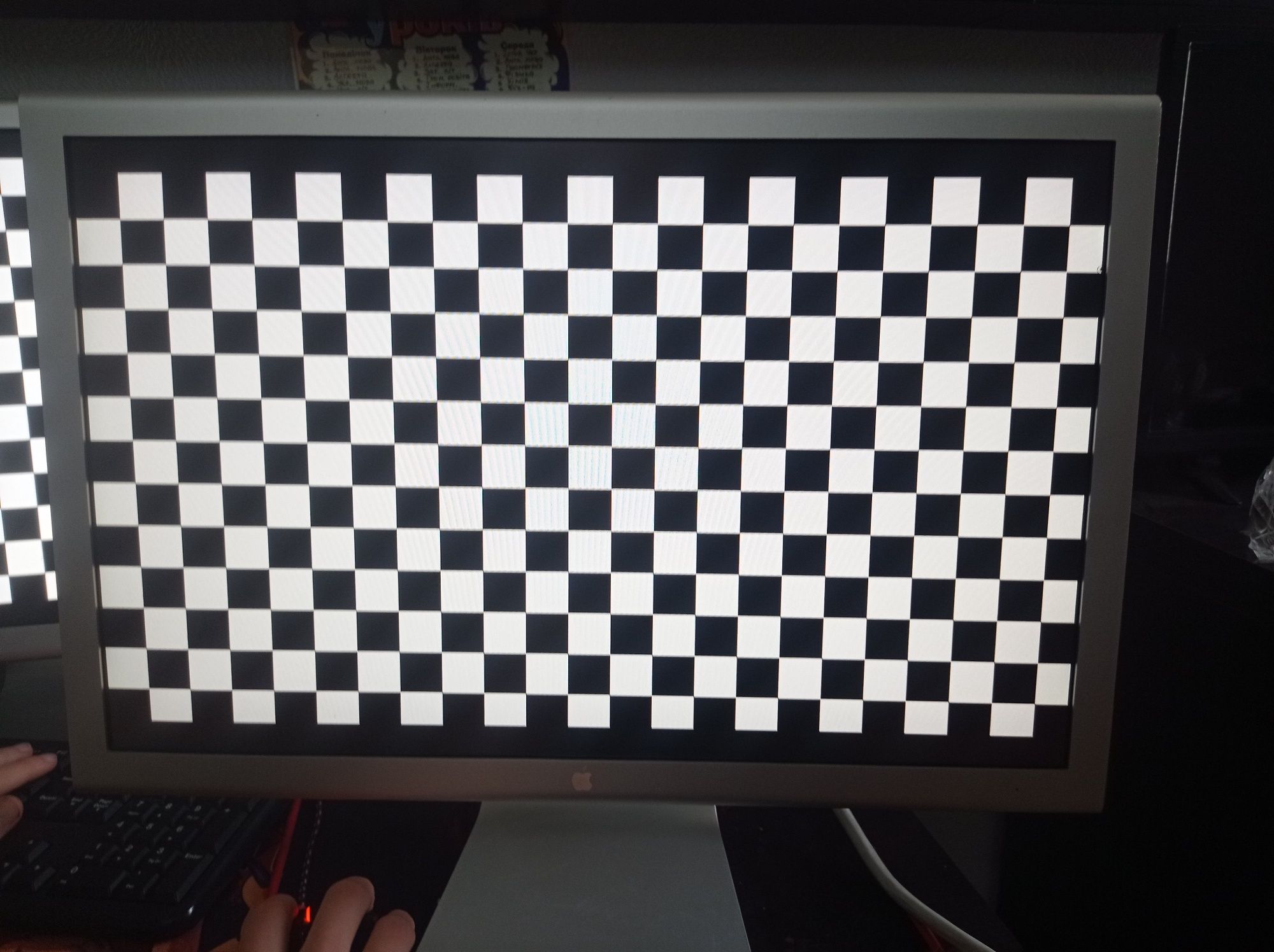 Монитор Apple cinema display