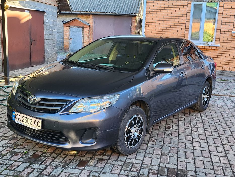 Продам автомобіль Toyota Corola