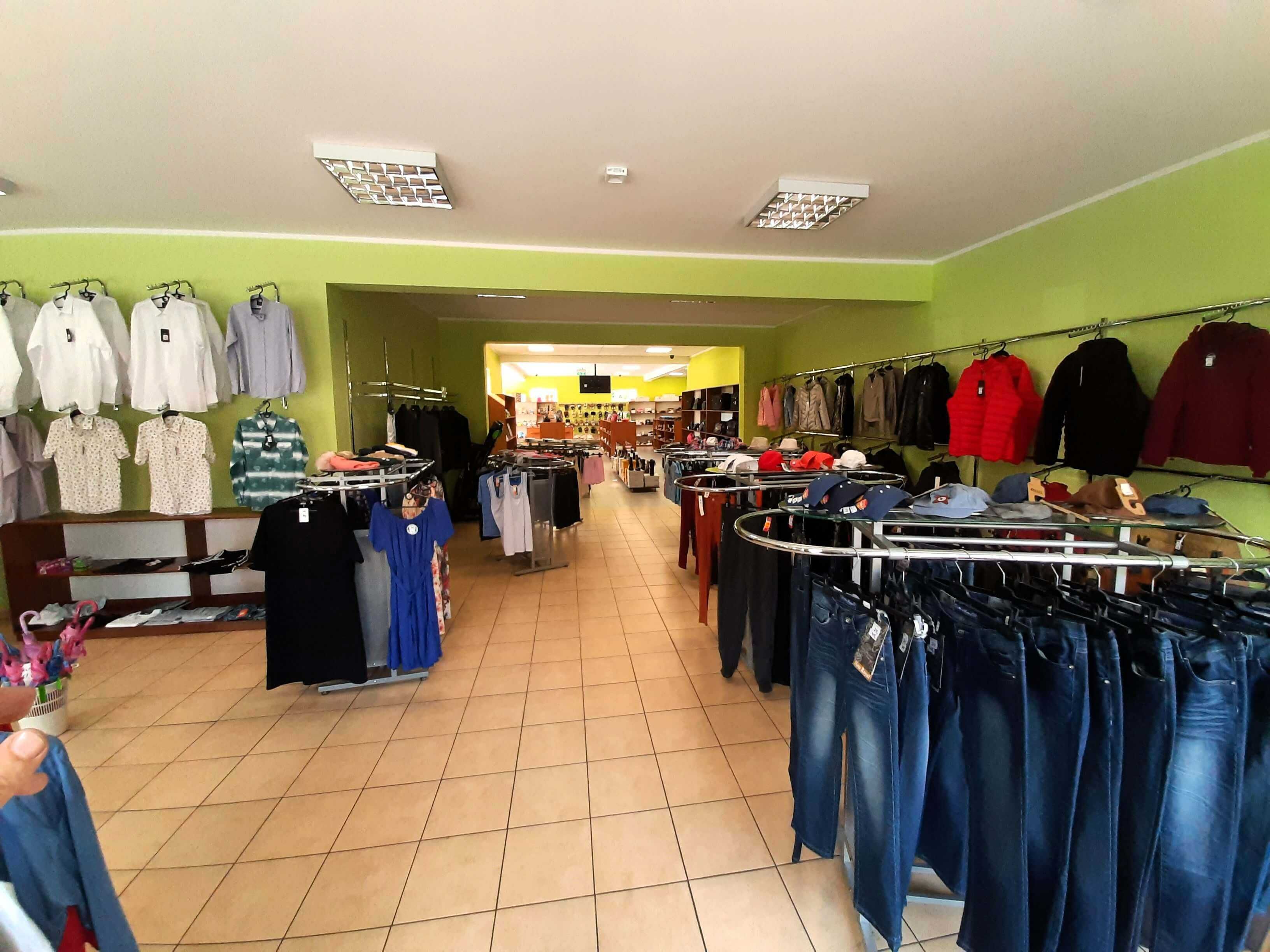 Wynajem lokalu handlowo - usługowego Ujście centrum