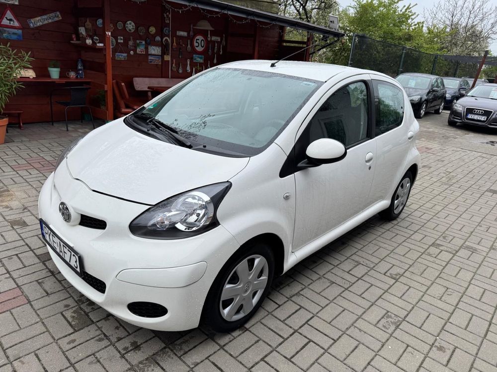 Toyota Aygo 1.0 68 KM sprowadzona 2010 zarejestrowana klima super stan