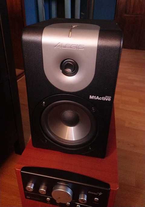 Monitor Studyjny Aktywny Alesis M1 Active 520
