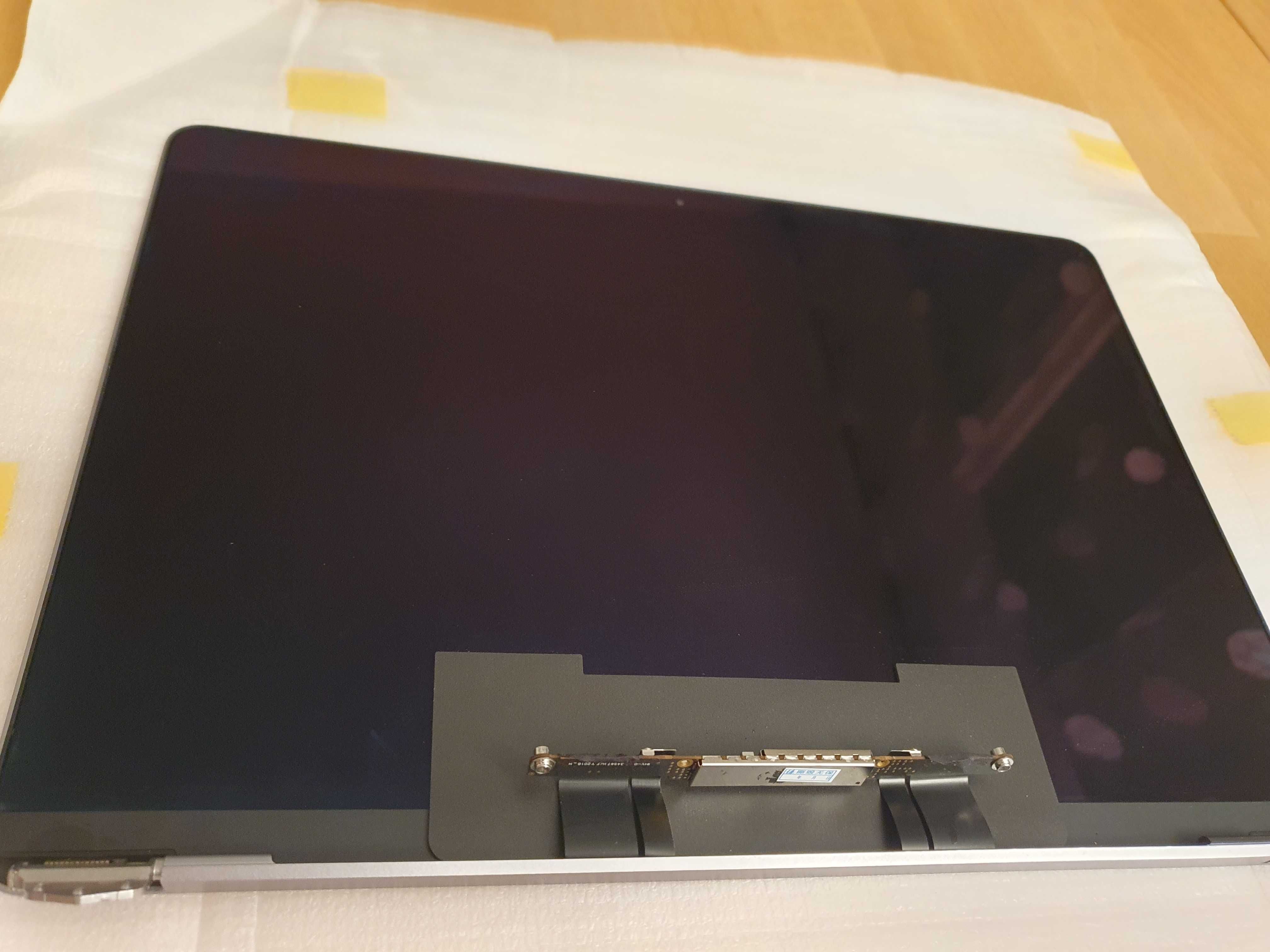 MacBook air 2018 retina LCD matryca skrzydło A1932